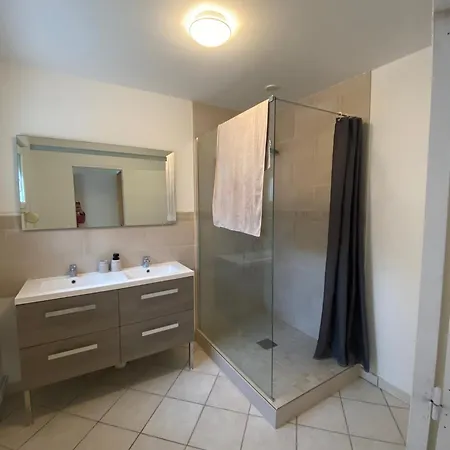 Сasa de vacaciones La Grande Amienoise De 7 Chambres, Quartier Calme Et Residentiel